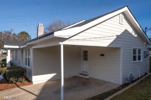 310 Matthews Ave, Carrollton, GA 30117-3630