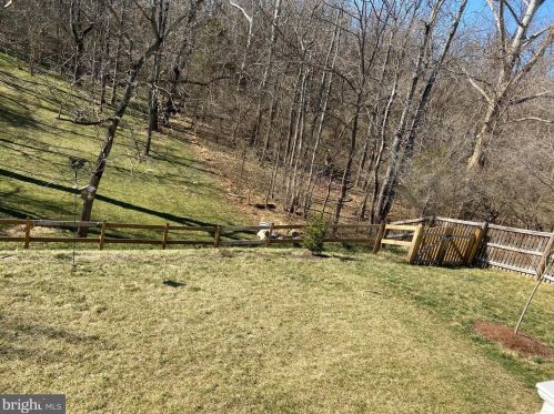 417 Chickamauga Dr, Harpers Ferry WV 25425 exterior