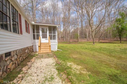 400 Kellogg Dr, Colbert, GA 30628-2014