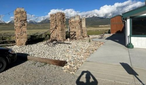 5973 Us Highway 24, Leadville CO  80461-9733 exterior