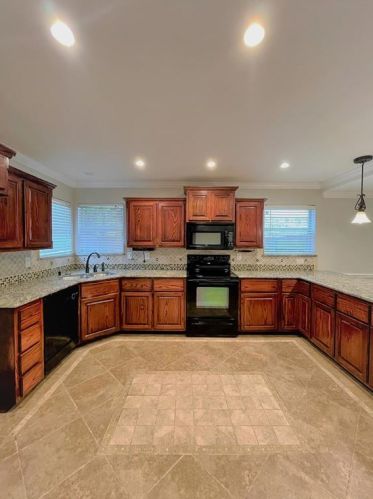 1808 Wild Willow Trl, Fort Worth TX  76134-4966 exterior