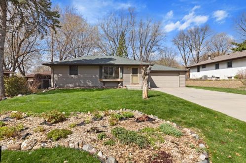 164 Gresham Ave, Saint Paul, MN 55128-7009
