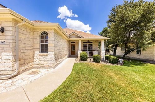 807 River Walk Trl, Georgetown, TX 78633-5377