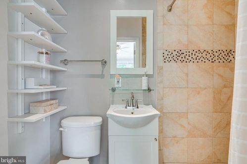 2218 Osborn Dr, Silver Spring MD 20910-1323 exterior