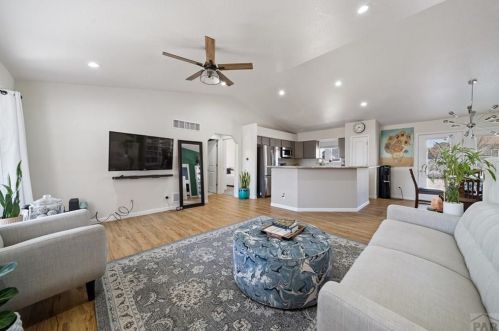 130 Spaulding Ave, Pueblo CO  81007-1882 exterior