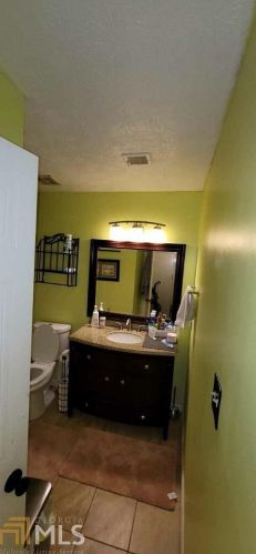 108 Country Park Dr, Smyrna GA  30080-8215 exterior