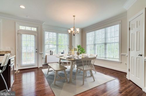 7892 Carbondale Way, Springfield VA  22153 exterior