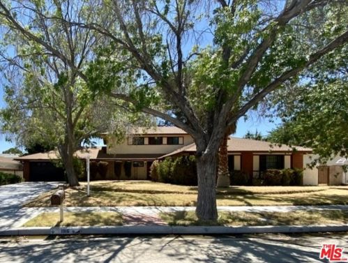 1916 Avenue, Lancaster, CA