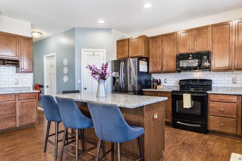 4874 Hamlet Ave, Saint Paul MN  55128-2657 exterior