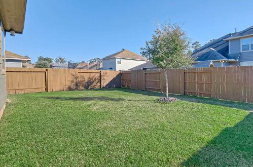 1042 Pleasant Bnd, Conroe TX  77301-1898 exterior