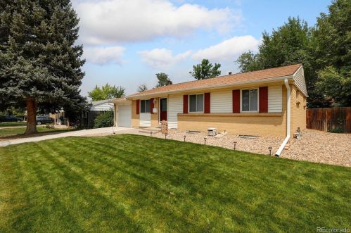 11707 Virginia Pl, Aurora, CO 80012-2259