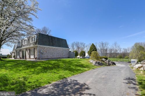 2735 Ritner Hwy, Carlisle PA  17015-9428 exterior