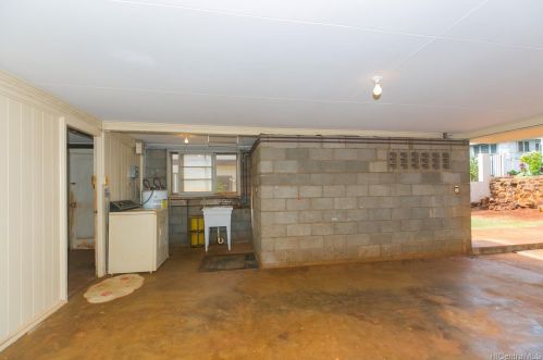 831 16 Ave, Honolulu HI  96816-4126 exterior