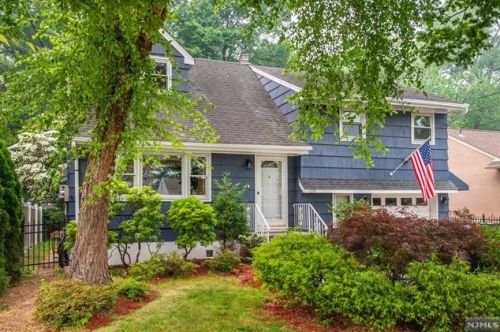 139 Forest Pl, Rochelle Park, NJ 07662-3730