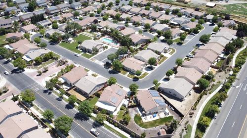3010 La Vina Cir, Los Banos CA  93635-9497 exterior