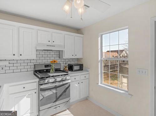 373 Chadwick Cmns, Stockbridge GA  30281-7772 exterior