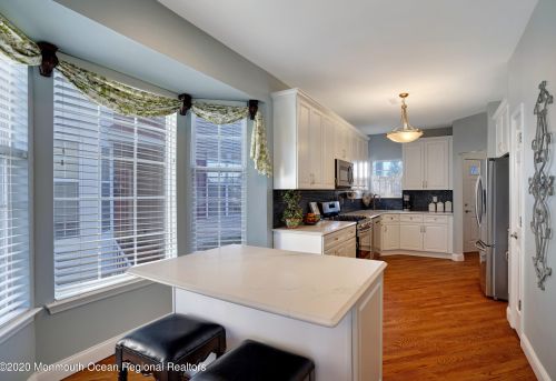 104 Annapolis St, Tinton Falls NJ  07712-3174 exterior