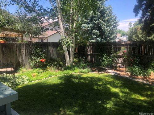 12647 Bates Cir, Aurora CO 80014-3315 exterior