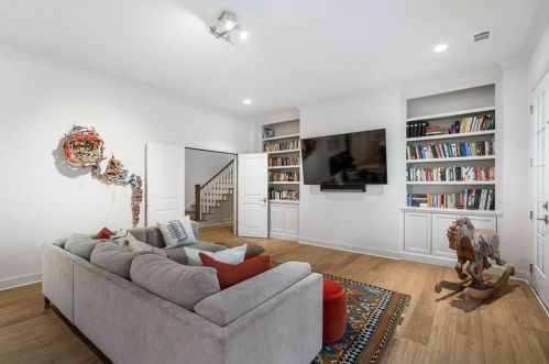 1116 Moores Mill Rd, Atlanta GA  30327-1634 exterior