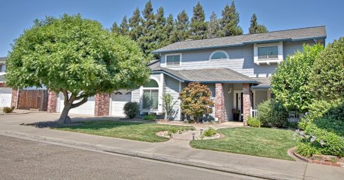 2024 Independence Dr, Turlock, CA 95382-6713