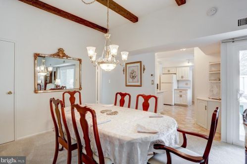 54 Valleybrook Dr, Lancaster PA  17601-4612 exterior