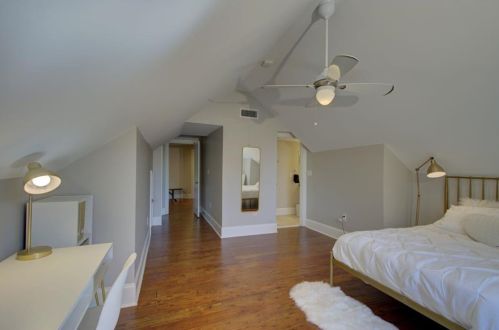 627 Hillpine Dr, Atlanta GA  30306-3222 exterior