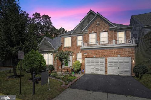 8404 Ravenglass Ct, Lorton, VA 22079-5021