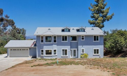 216 Sage Rd, El Cajon, CA 92021-3872