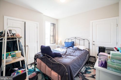 46 44 St, Philadelphia PA 19104-2939 exterior