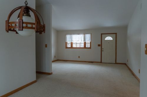 703 Missouri Dr, Nelson IL  61021-8903 exterior