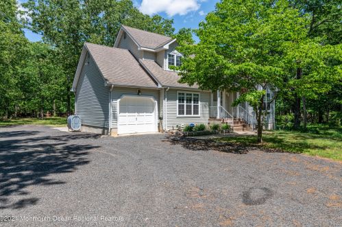 1255 Toms River Rd, Jackson Twp, NJ 08527-5206
