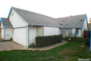 5208 Janell Way, Carmichael, CA 95608-3282