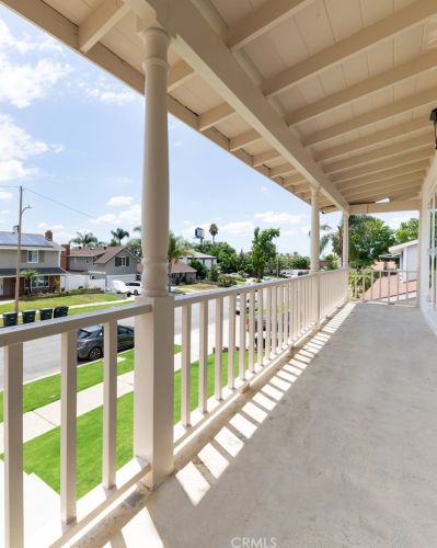 2363 Robinhood Pl, Orange CA  92867-1850 exterior