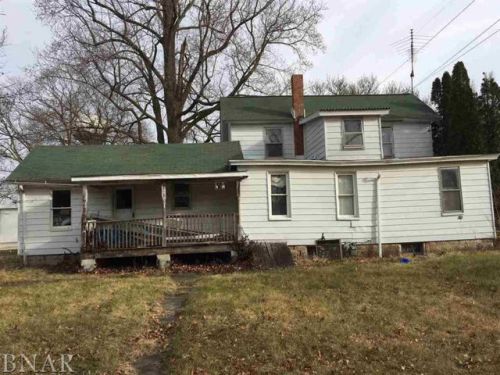 302 Liberty St, Eureka IL  61530-1026 exterior
