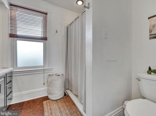 246 Ross St, Lancaster PA  17602-1940 exterior