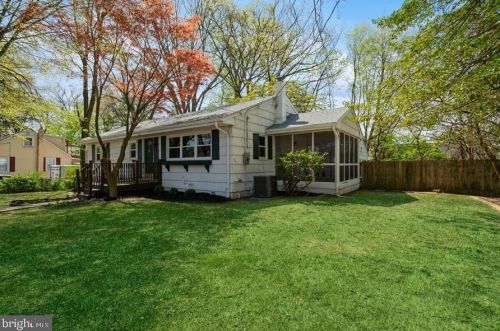 11 Ives Ave, Trenton, NJ 08638-4701
