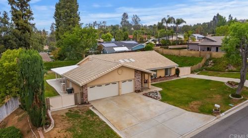 1181 Tiger Tail Dr, Riverside CA  92506-5423 exterior