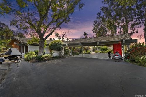 2635 Anna St, Riverside, CA 92506-4504