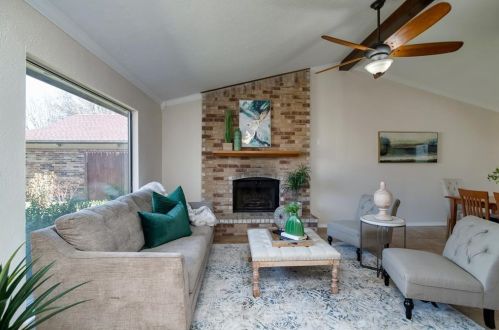 3005 Woodlark Dr, Fort Worth TX  76123-1034 exterior