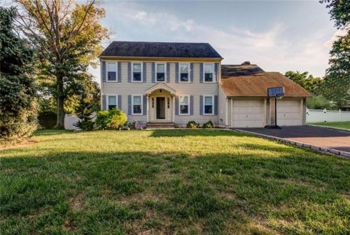 14 Peabody St, Piscataway, NJ 08854-2445