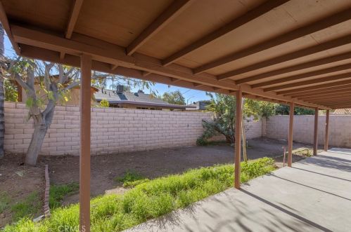 7472 Freda Ave, Riverside CA  92504-4510 exterior