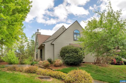 1673 Royal Oak Ct, Charlottesville, VA 22902-7256
