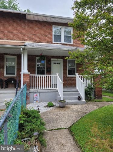 210 Woodlawn Ave, Florence, NJ 08518-1012