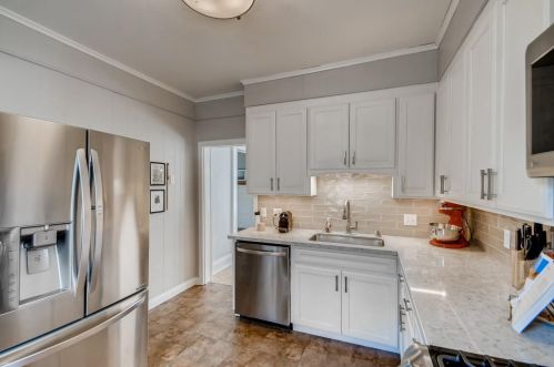 141 Cretin Ave, Saint Paul MN  55104-5702 exterior