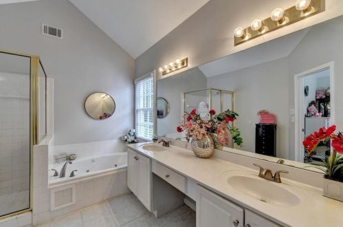 3139 Blairhill Ct, Atlanta GA  30340-4500 exterior