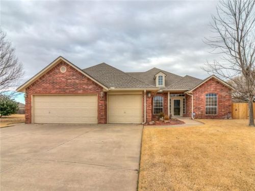 1685 Strayfox Xing, Edmond, OK 73012-2170