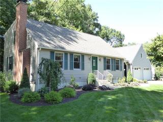 167 Harvest Ln, Plantsville, CT 06479-1022