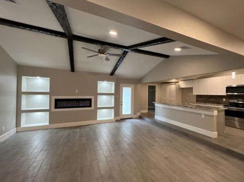 1511 Beech Dr, Conroe, TX 77385-9714