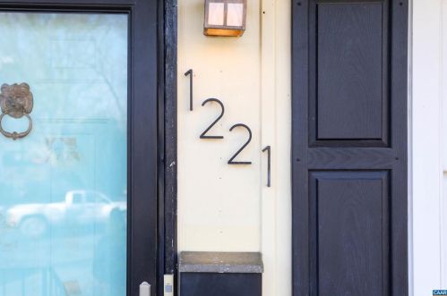 1221 Agnese St, Charlottesville, VA 22901-3731