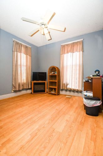 916 Douglas Ave, Nelson IL  61021-2639 exterior